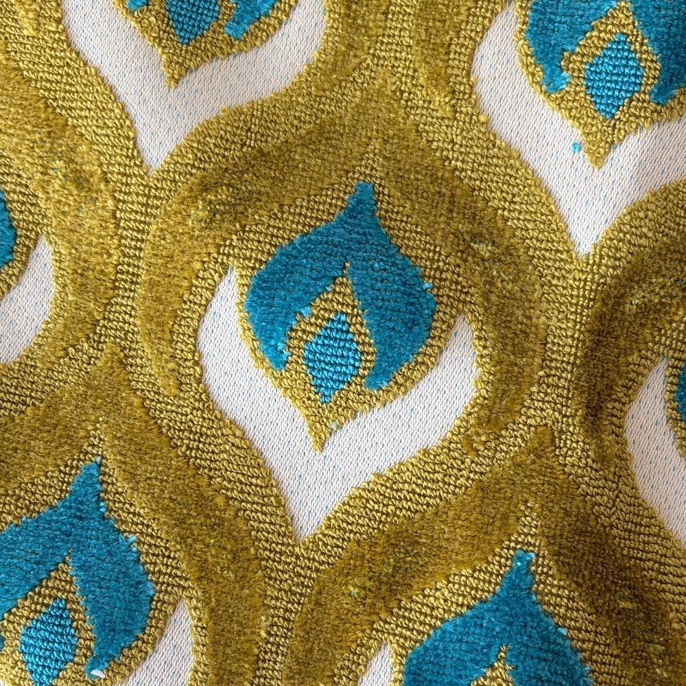 Geometric Patterned Pillow Cover - Picture 5 of 5